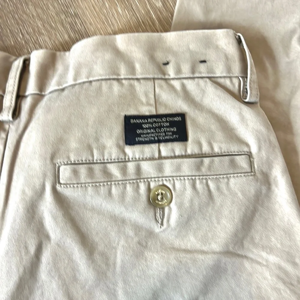 Banana Republic Mens Pants
33x34, Khaki Straight Dress
Career Casual Pockets - Picture 3 of 8